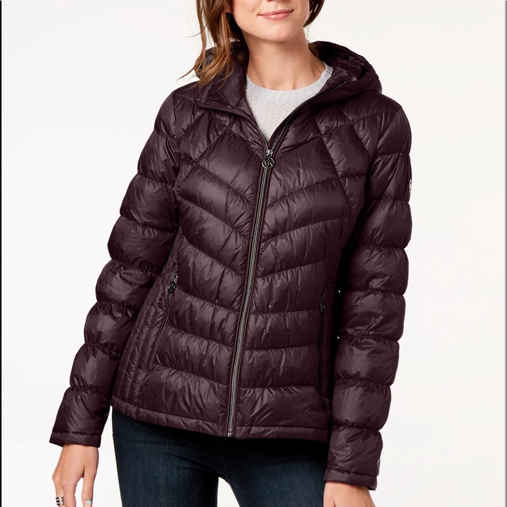 ⭐️HP⭐️ New MK Packable Jacket